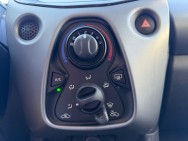 TOYOTA d'occasion AYGO 1.0 VVT-I 72 X-NIGHT PH2 de 2019 Caen (14)﻿