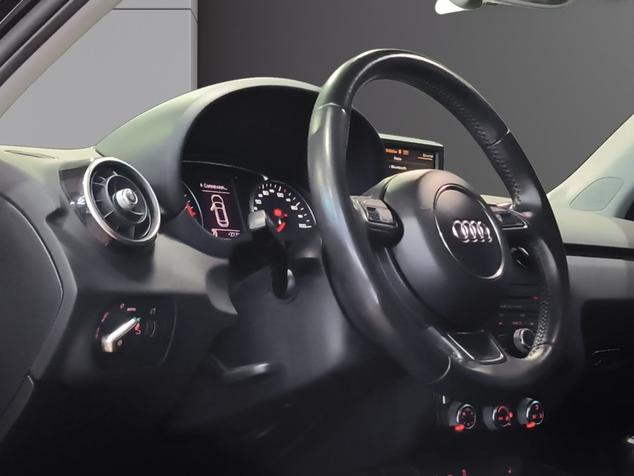 AUDI d'occasion A1 SPORTBACK SB 1.6 TDI 105 AMBIENTE de 2014