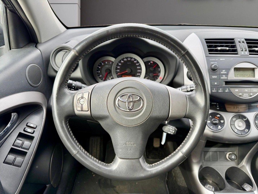 TOYOTA d'occasion RAV4 136 D4D de 2006 Besançon (25)﻿