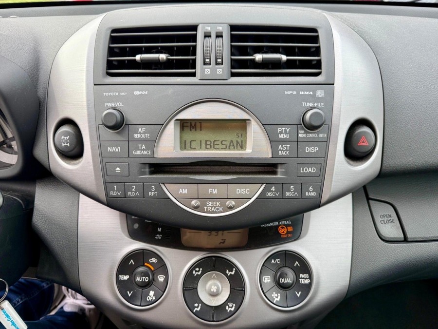 TOYOTA d'occasion RAV4 136 D4D de 2006 Besançon (25)﻿