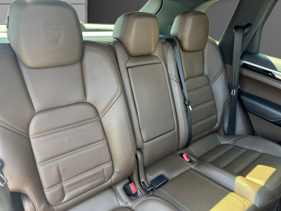 PORSCHE d'occasion CAYENNE 3.0 V6 S E-HYBRID PLATINUM EDITION