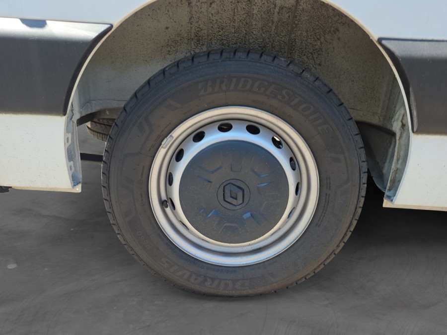 RENAULT d'occasion MASTER III FOURGON CA F3500 L2H2 DCI 150 CONFORT