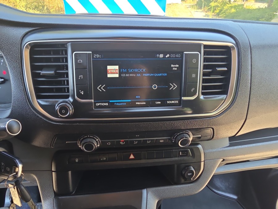 PEUGEOT d'occasion EXPERT FOURGON STANDARD 1.5 BLUE HDI 120 de 2020