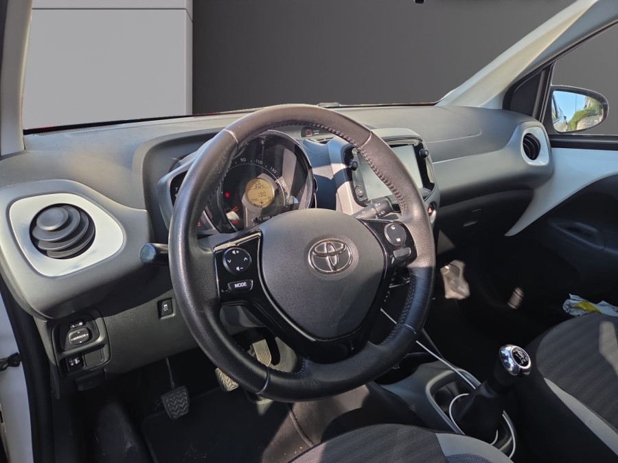 TOYOTA d'occasion AYGO 1.0 VVT-I 72 X-NIGHT PH2 de 2018 Nice (06)﻿