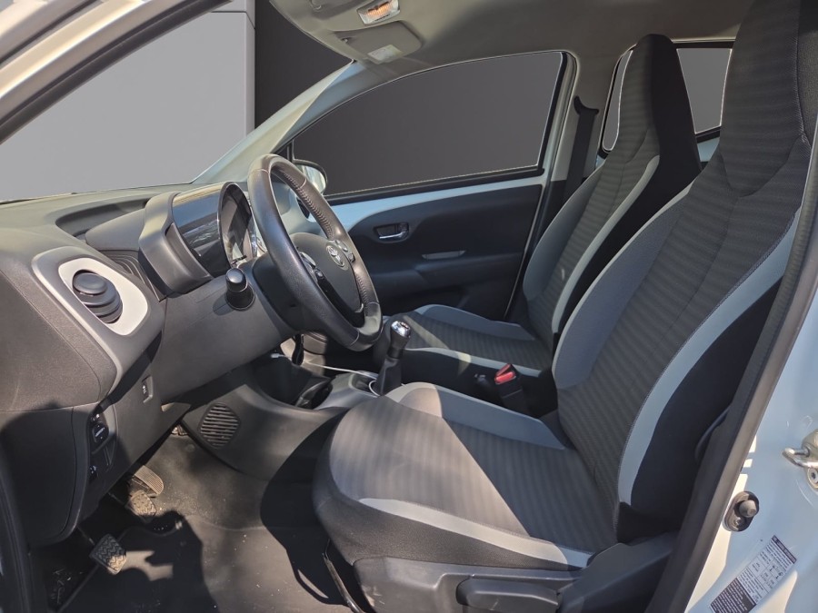 TOYOTA d'occasion AYGO 1.0 VVT-I 72 X-NIGHT PH2 de 2018 Nice (06)﻿