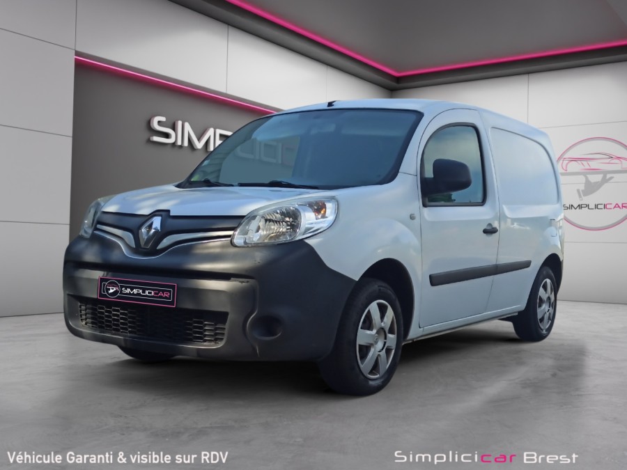 RENAULT d'occasion KANGOO EXPRESS 1.5 DCI 75 PRO+ de 2016 Brest (29)﻿