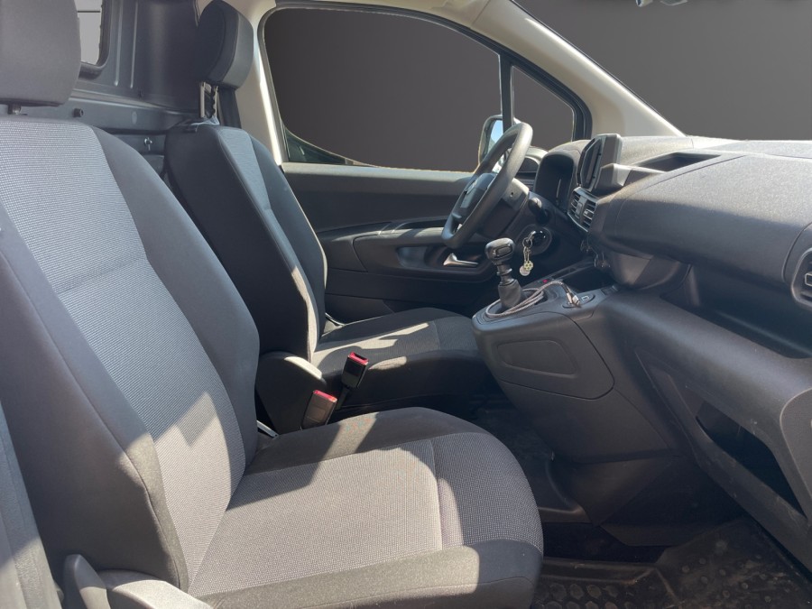 CITROEN d'occasion BERLINGO CAMIONNETTE/MONOSPACE M 650 1.2 PURE TECH