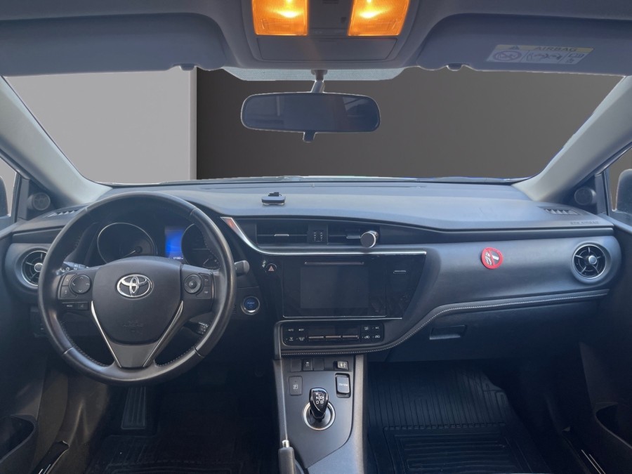 TOYOTA d'occasion AURIS BREAK TS 136H Touring Sport de 2015 Le Raincy
