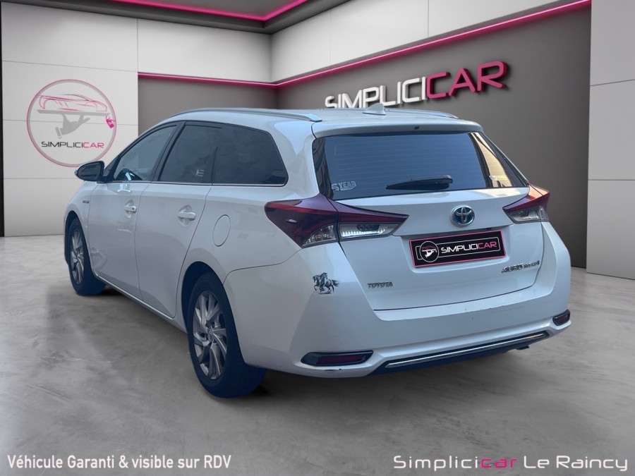 TOYOTA d'occasion AURIS BREAK TS 136H Touring Sport de 2015 Le Raincy