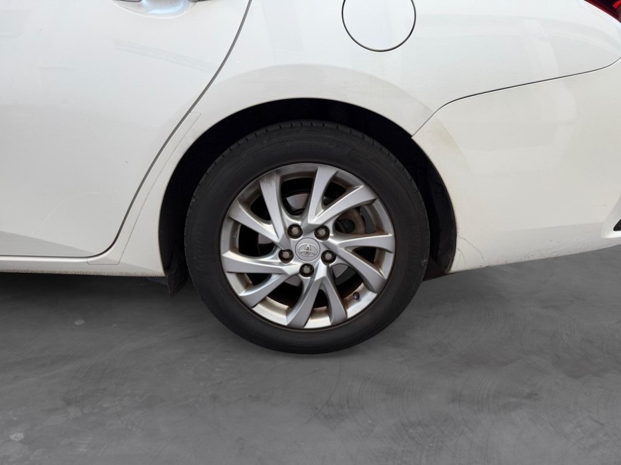TOYOTA d'occasion AURIS BREAK TS 136H Touring Sport de 2015 Le Raincy