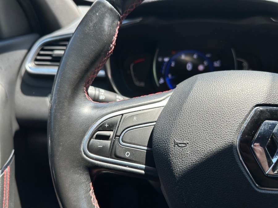 RENAULT d'occasion KADJAR 1.3 TCE 160 ESF EDC de 2019 Salon de