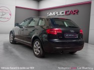 AUDI d'occasion A3 Sportback 1.6 102 Ambiente DSG7 de 2009 Le Raincy