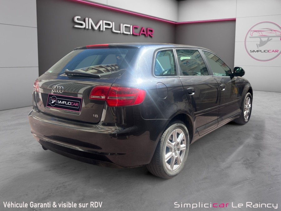 AUDI d'occasion A3 Sportback 1.6 102 Ambiente DSG7 de 2009 Le Raincy