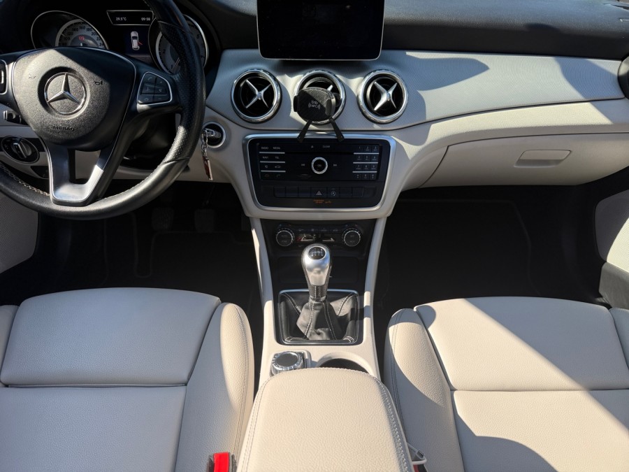 MERCEDES d'occasion CLASSE GLA GLA 200 D ACTIVITY EDITION de 2016