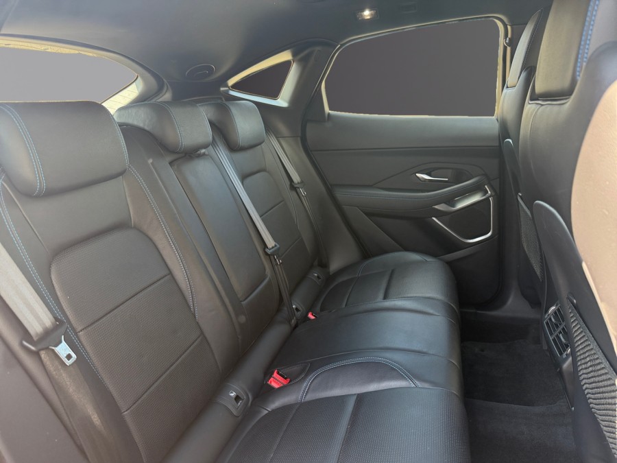 JAGUAR d'occasion E-PACE P250 R-DYNAMIC de 2019 Vannes (56)﻿