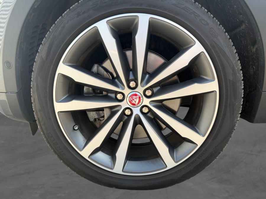 JAGUAR d'occasion E-PACE P250 R-DYNAMIC de 2019 Vannes (56)﻿