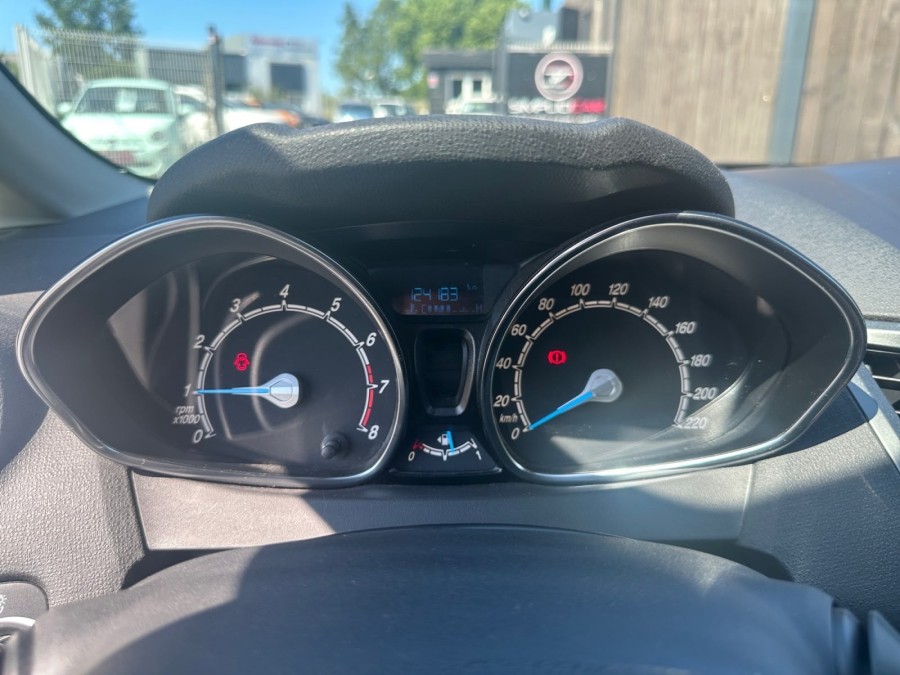 FORD d'occasion FIESTA VI 1000 100 ECOBOOST TREND de 2014 Rennes (35)﻿