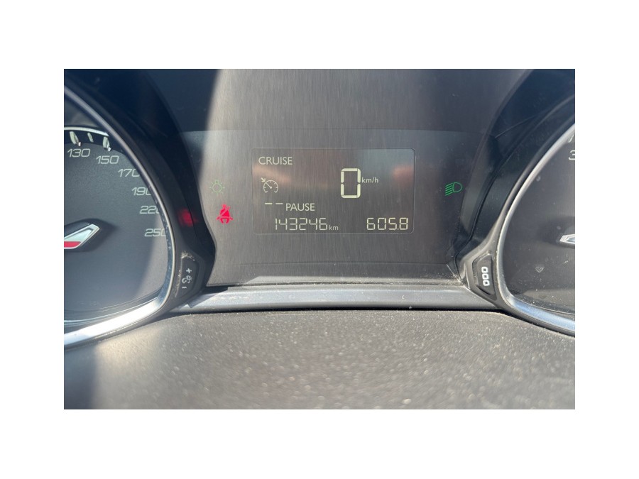 PEUGEOT d'occasion 308 II 1.6 BlueHdi de 2016 Compiègne (60)﻿