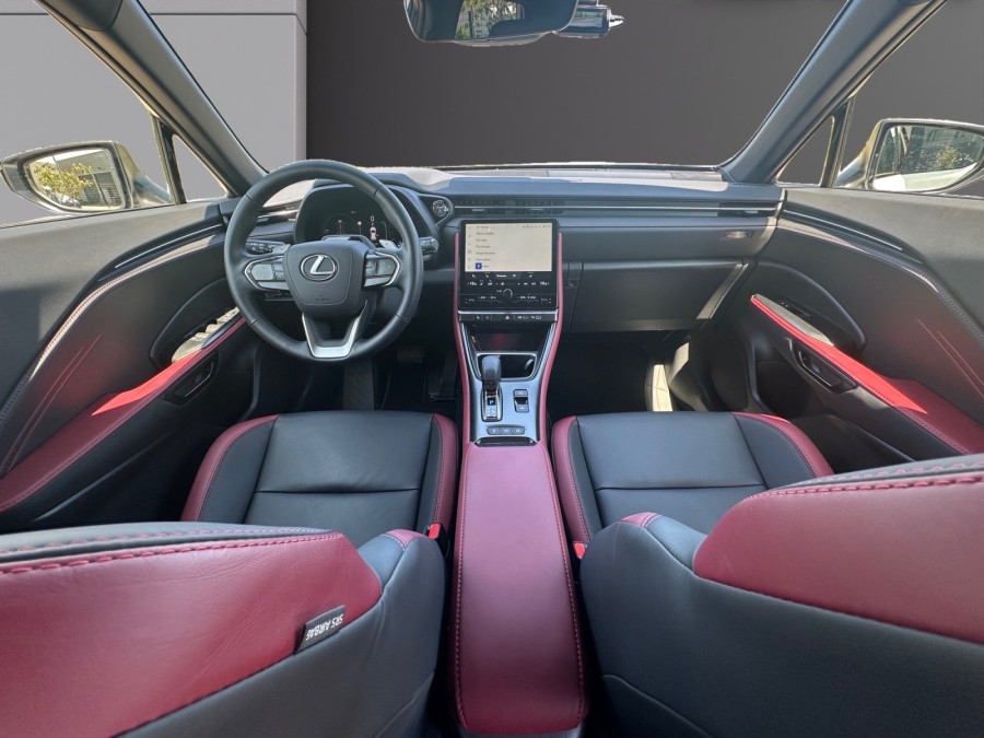 LEXUS d'occasion LBX 1.5 HYBRIDE 136 E-CVT de 2025 Coeur d'Yvelines