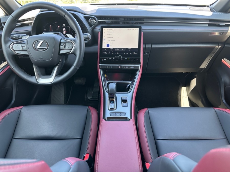 LEXUS d'occasion LBX 1.5 HYBRIDE 136 E-CVT de 2025 Coeur d'Yvelines