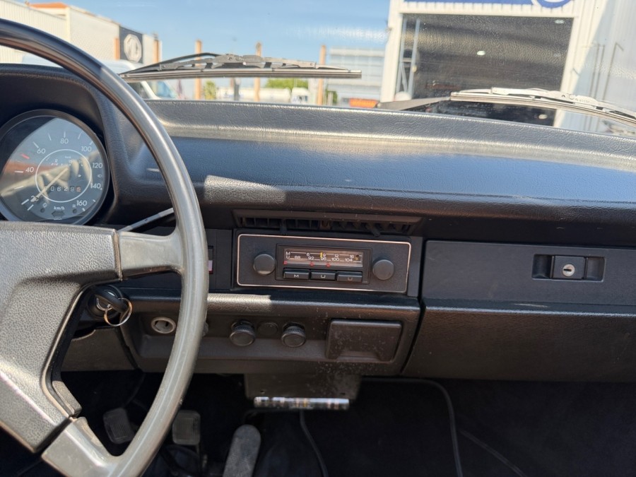 VOLKSWAGEN d'occasion COCCINELLE 1303 CABRIOLET de 1979 Frejus (83)﻿