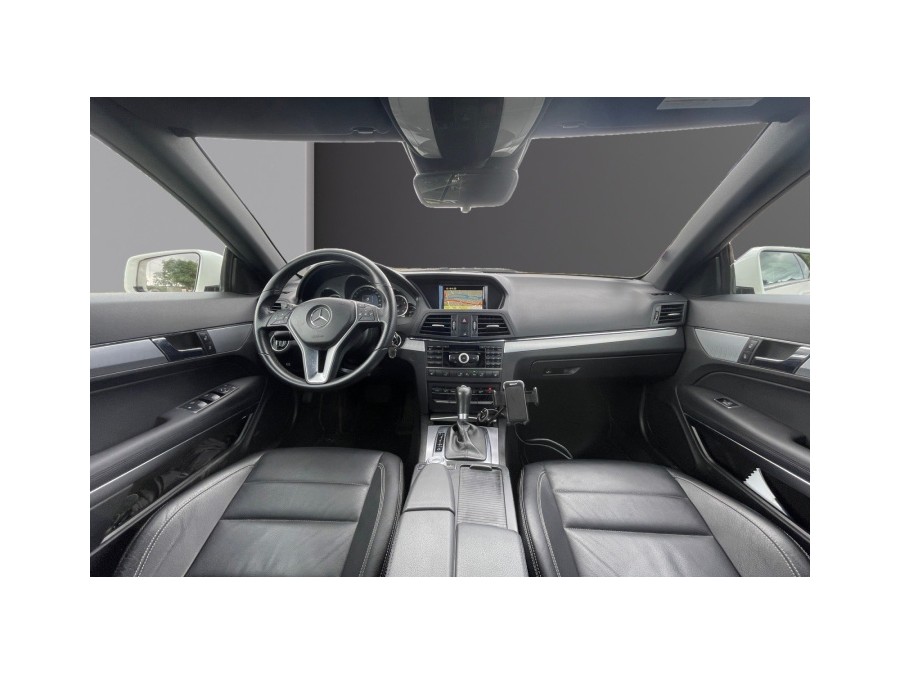MERCEDES d'occasion CLASSE E DECAPOTABLE E200 BE BA de 2012 Champigny
