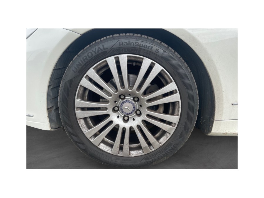 MERCEDES d'occasion CLASSE E DECAPOTABLE E200 BE BA de 2012 Champigny