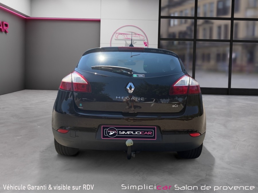 RENAULT d'occasion MEGANE III 1.5 DCI 110 AKAJU de 2014 Salon de