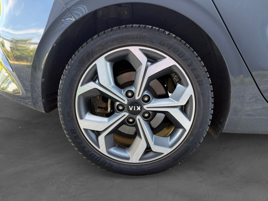 KIA d'occasion CEED 1.0 T-GDI 120 GT LINE de 2019 Poitiers (86)﻿