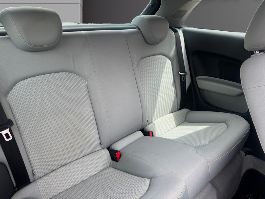 AUDI d'occasion A1 1.6 TDI 90 ATTRACTION de 2014 Méry Sur Oise (95)﻿