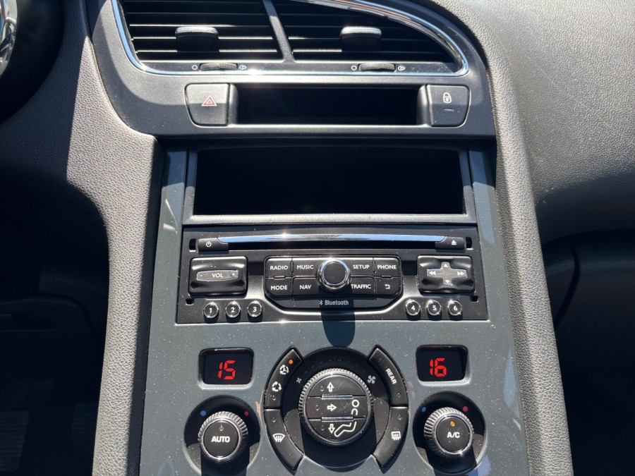 PEUGEOT d'occasion 5008 1.6 BLUE HDI 120 de 2017 Vienne (38)﻿