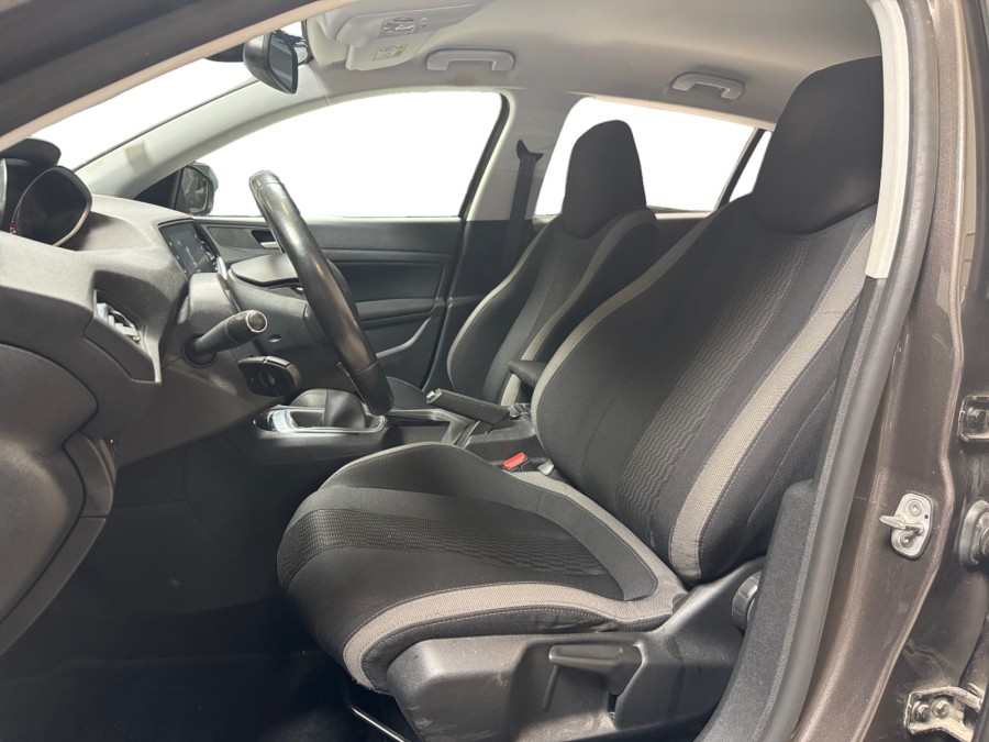 PEUGEOT d'occasion 308 II 1.2 110  ACTIVE de 2015 Bretigny Sur Orge
