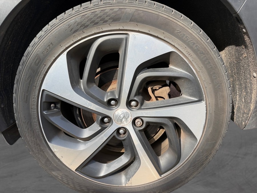 HYUNDAI d'occasion TUCSON 1.7 CRDI de 2017 Cannes (06)﻿