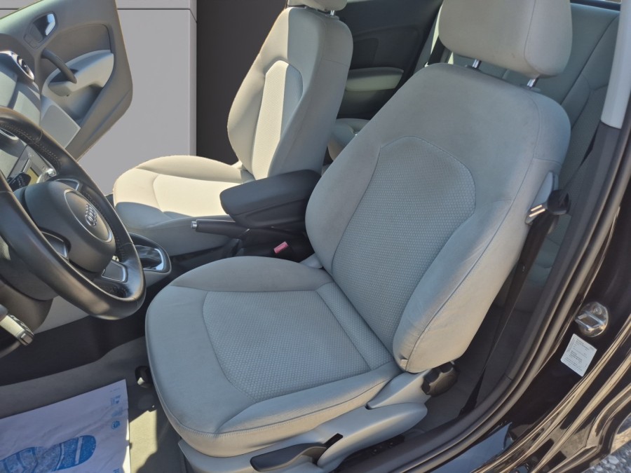 AUDI d'occasion A1 1.4 TFSI 122cv Ambition S TRONIC de 2011 Royan