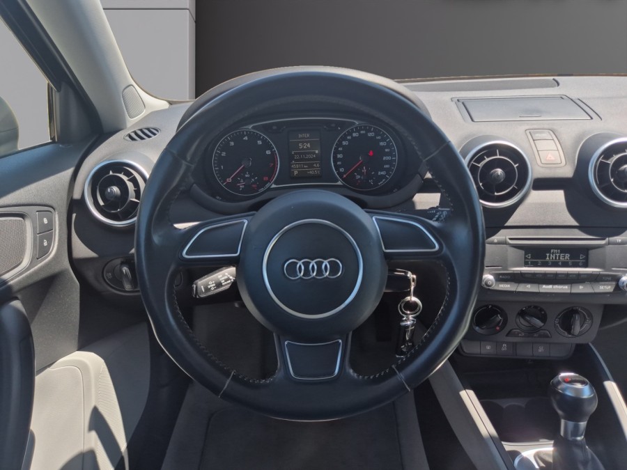 AUDI d'occasion A1 1.4 TFSI 122cv Ambition S TRONIC de 2011 Royan