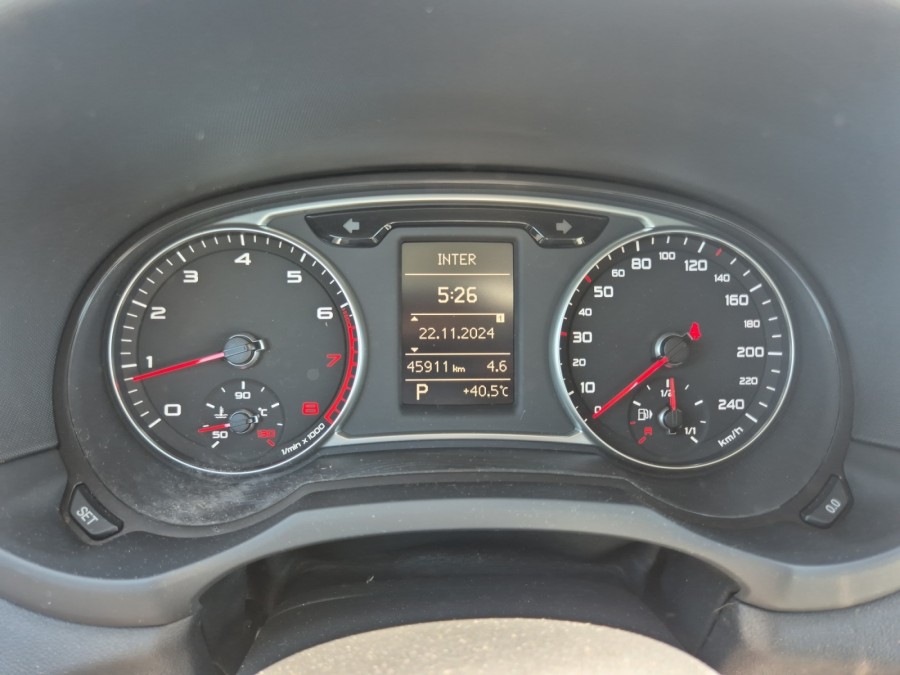 AUDI d'occasion A1 1.4 TFSI 122cv Ambition S TRONIC de 2011 Royan