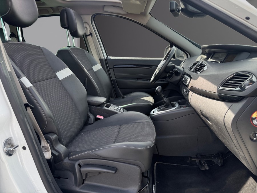 RENAULT d'occasion SCENIC III 1.5 DCI 110 de 2013 Osny (95)﻿