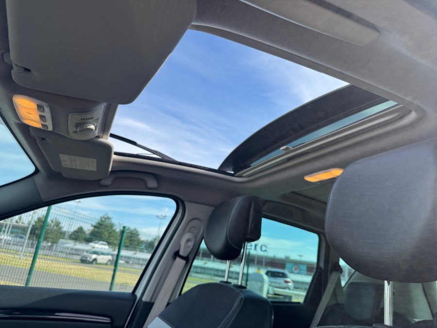 RENAULT d'occasion SCENIC III 1.5 DCI 110 de 2013 Osny (95)﻿