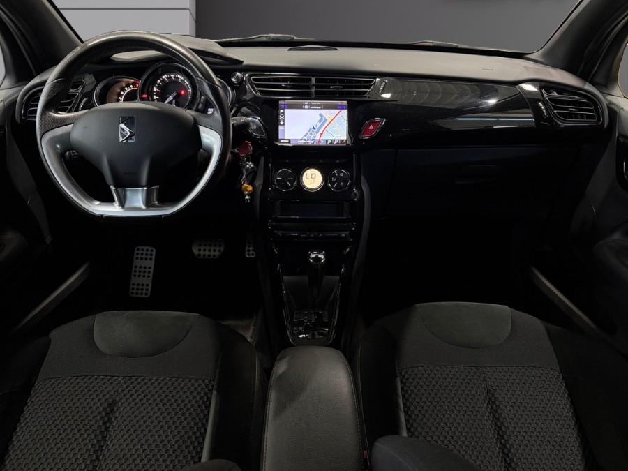 DS d'occasion DS3 1.2 PURE TECH 110 SO CHIC de 2016 Magny-en-Vexin