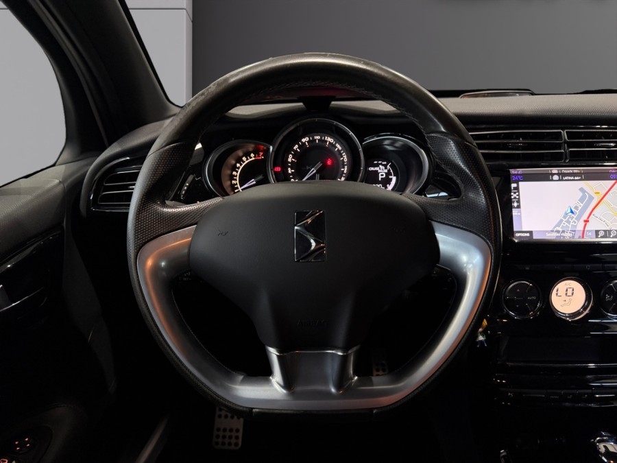 DS d'occasion DS3 1.2 PURE TECH 110 SO CHIC de 2016 Magny-en-Vexin