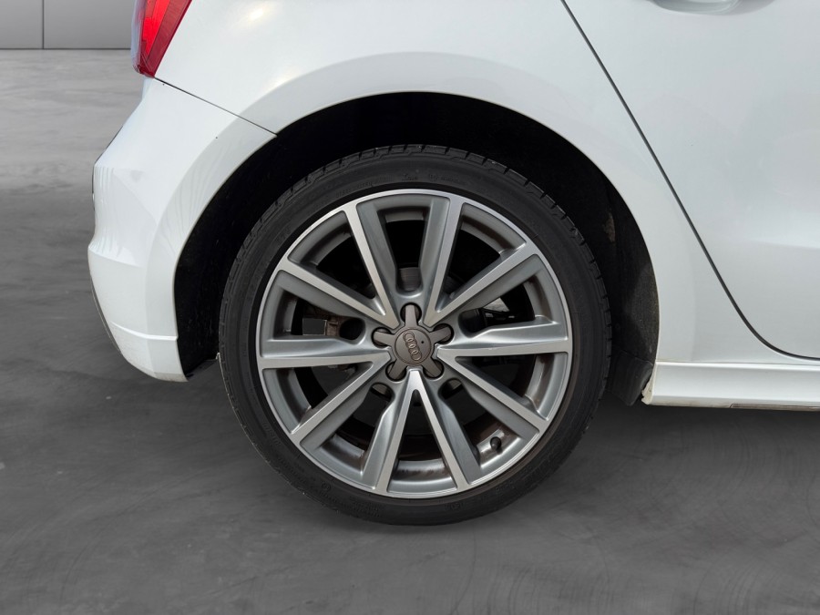 AUDI d'occasion A1 SB 1.2 TFSI 86 S-LINE de 2013 Orleans (45)﻿