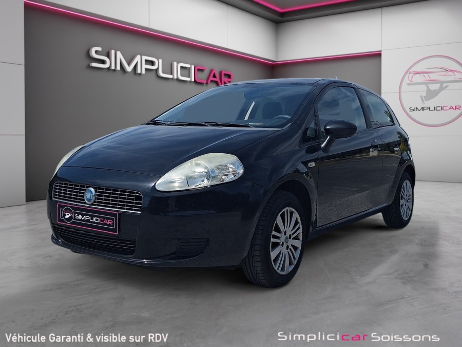 FIAT d'occasion GRANDE PUNTO 1.4 8V 77 DYNAMIC de 2007 Soissons (02)﻿