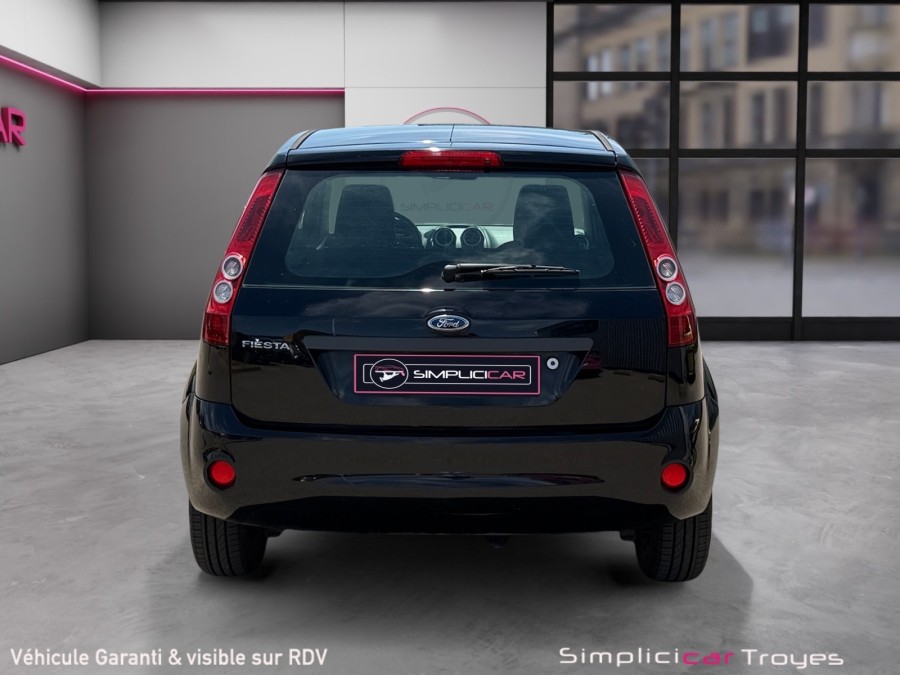 FORD d'occasion FIESTA 1250 FUN de 2008 Troyes (10)﻿