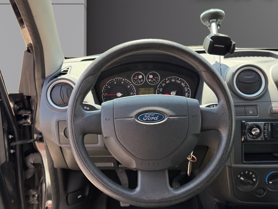 FORD d'occasion FIESTA 1250 FUN de 2008 Troyes (10)﻿