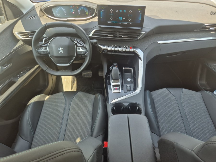 PEUGEOT d'occasion 3008 PEUGEOT 3008 HYBRID 225 Allure PACK E-EAT 8