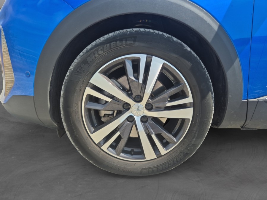 PEUGEOT d'occasion 3008 PEUGEOT 3008 HYBRID 225 Allure PACK E-EAT 8