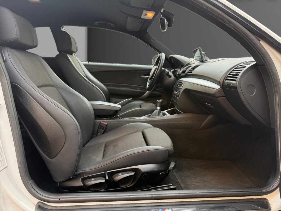 BMW d'occasion SERIE 1 118I PREMIERE de 2008 Cannes (06)﻿