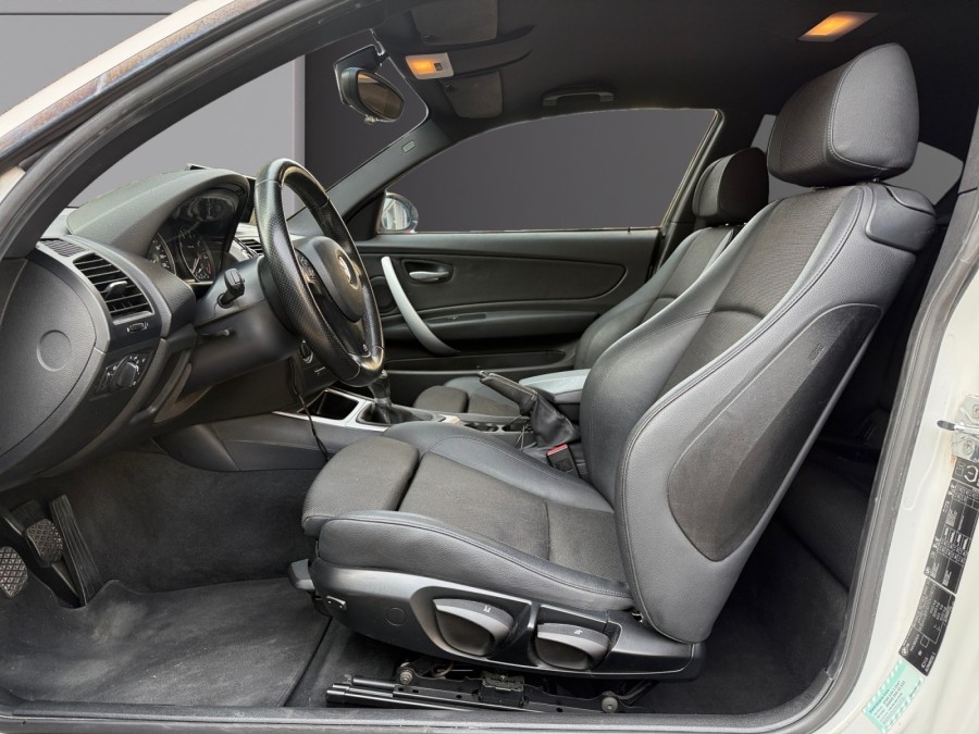 BMW d'occasion SERIE 1 118I PREMIERE de 2008 Cannes (06)﻿