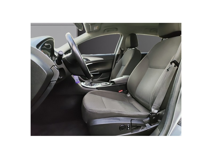 OPEL d'occasion INSIGNIA ST 1.6 CDTI 120  SPORT TOURER de 2016 Tours