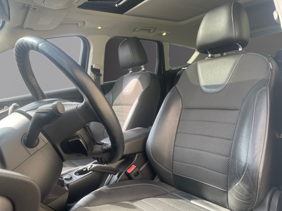 FORD d'occasion KUGA 2.0 TDCI 150 ch SPORT PLATINIUM de 2016 Royan